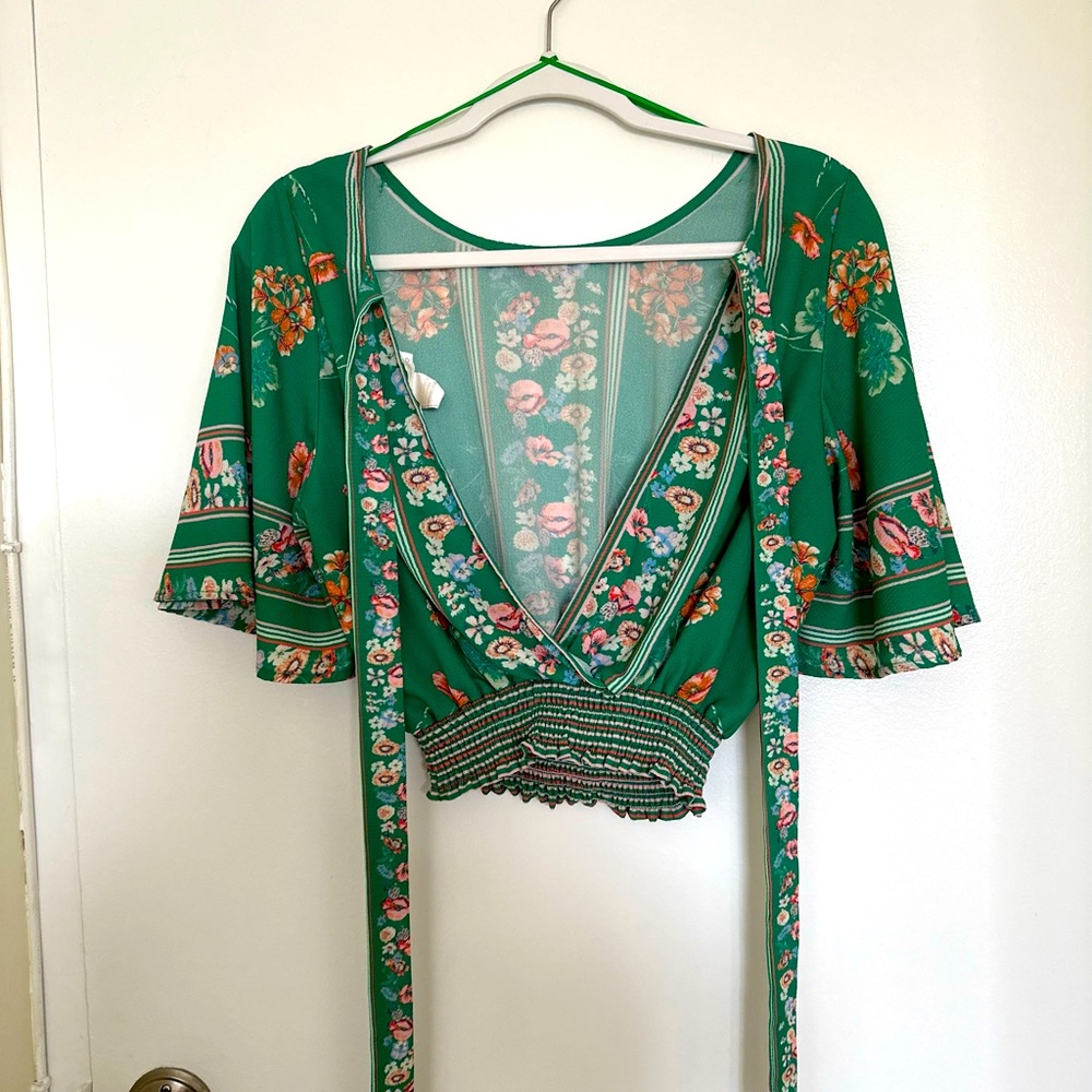 Green Floral Top - Picture 2 of 3